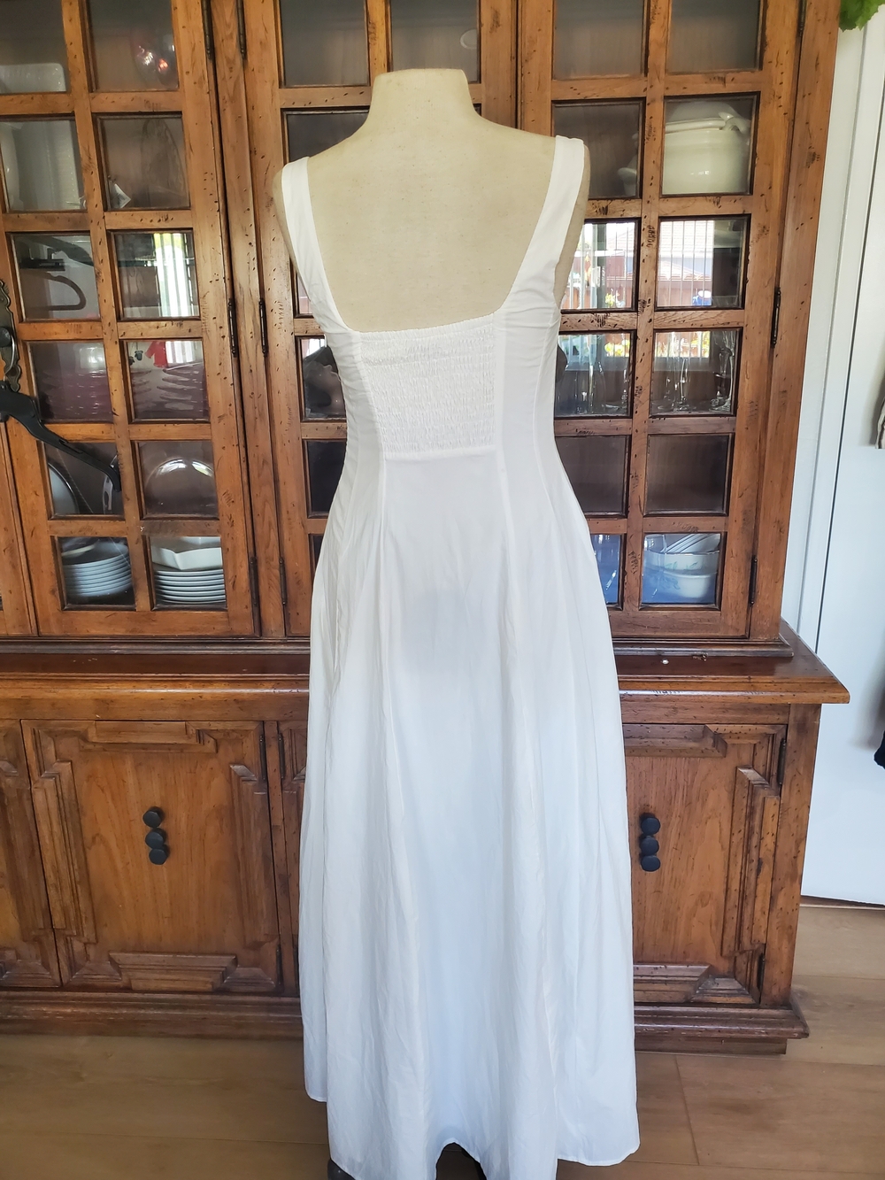 White Square-Neck Maxi Dress Size 4 - Picture 3 of 7